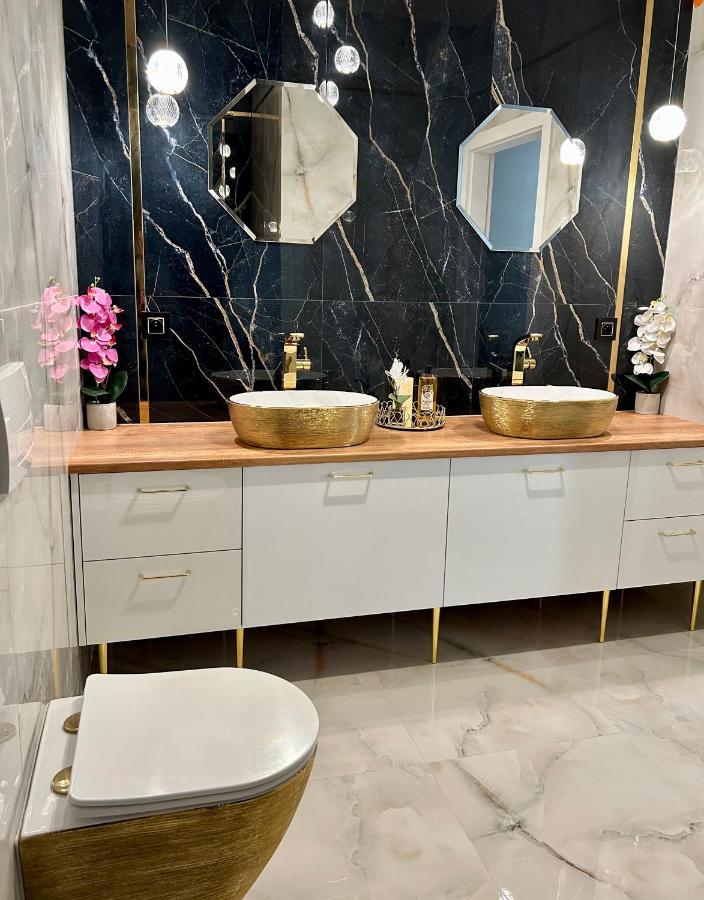 Golden Luxury Suite Nowy Dwór Mazowiecki Eksteriør bilde